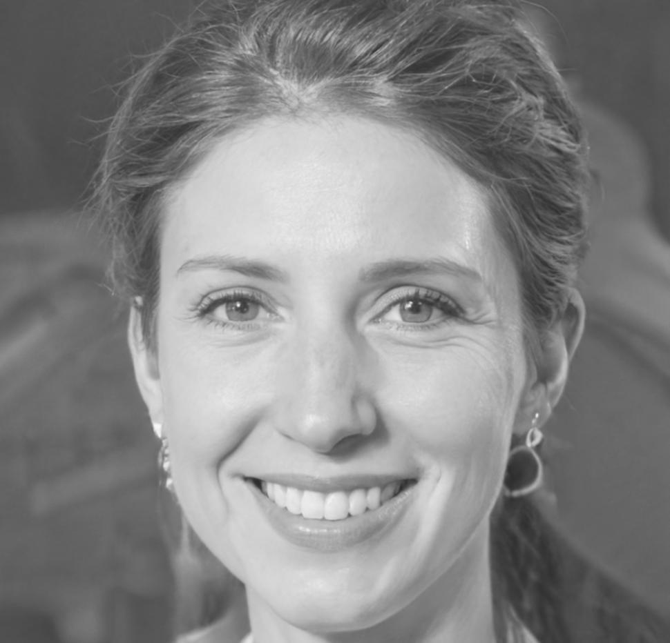 Ingrid Petrovna, lead financial education specialist at nuvexaelari